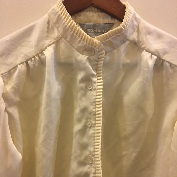 Intuitions silky pretty Blouse - Picture 2 of 3